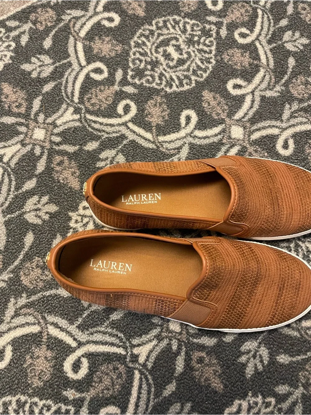 Lauren Ralph Lauren Jinny slip on, size 9